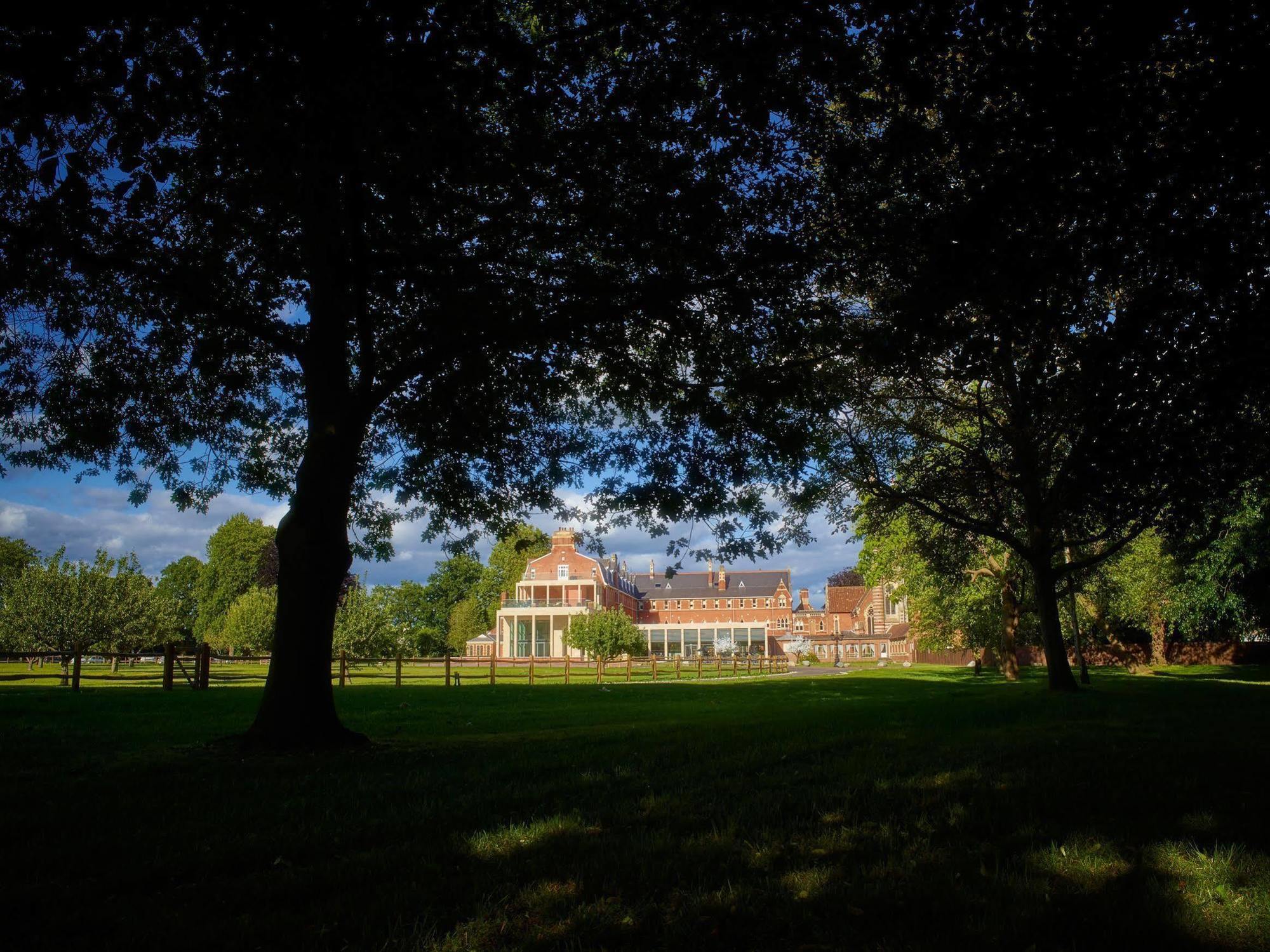 Stanbrook Abbey Hotel, Worcester Exterior foto